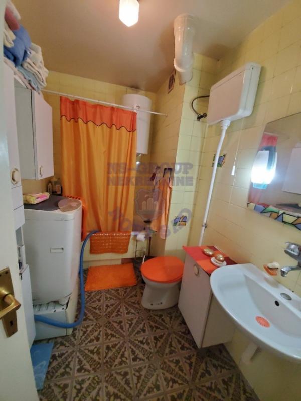 Slika 6 - Troiposoban, 96m2, Novi Sad, Žarka Vasiljevića 3 Novi Sad, sa terasom, ima lift